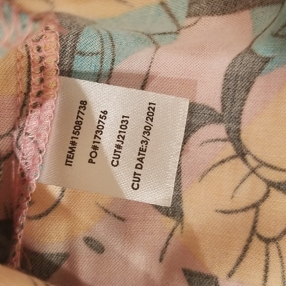 Torrid Mickey And Friends Retro Off Shoulder Short Sleeve Shirt Top, size 3 - Picture 9 of 13